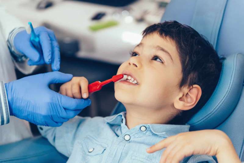 جرمگیری دندان کودکان